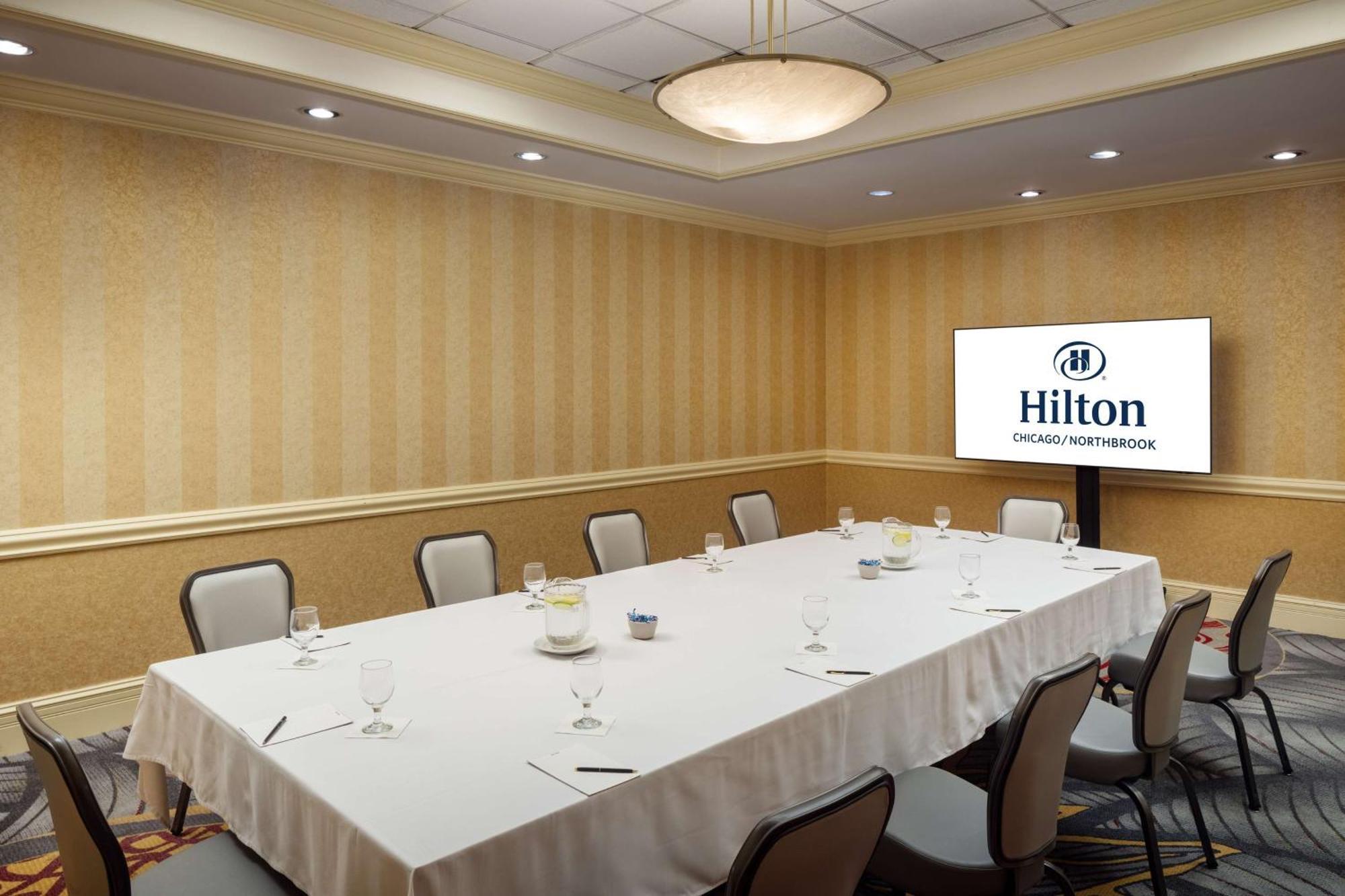 Hilton Chicago/Northbrook Hotel Exterior foto